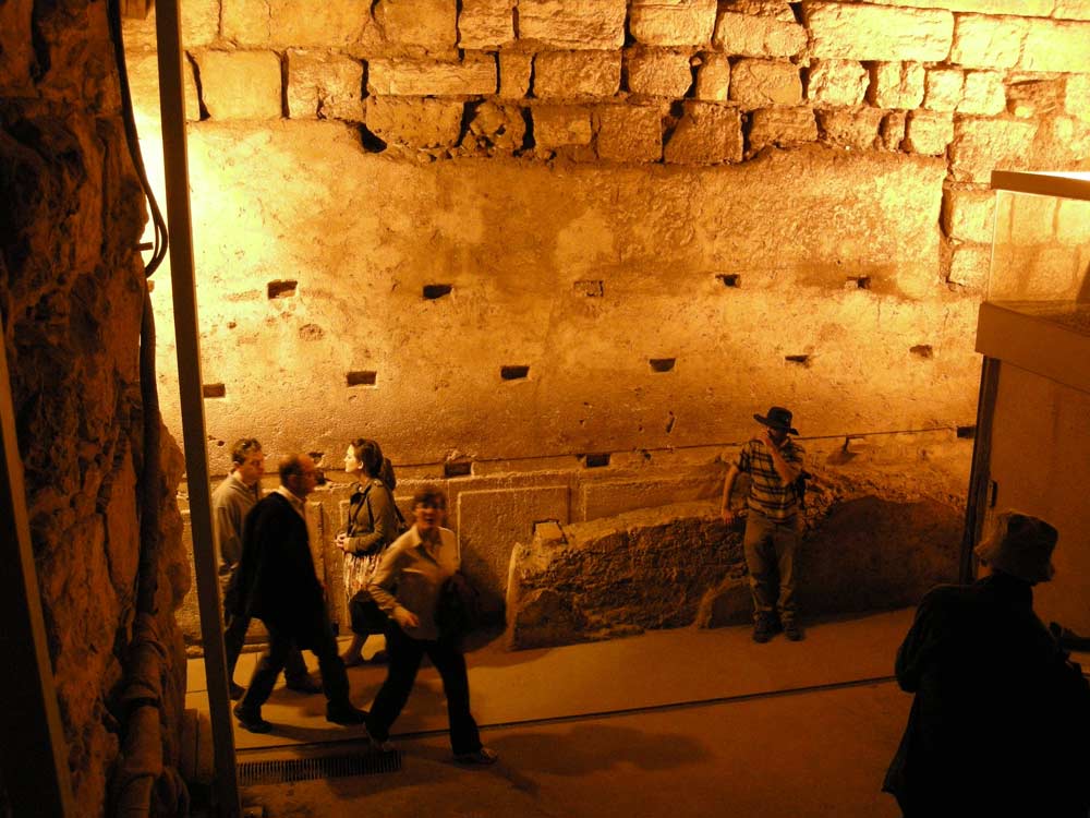 visitors at the western wall